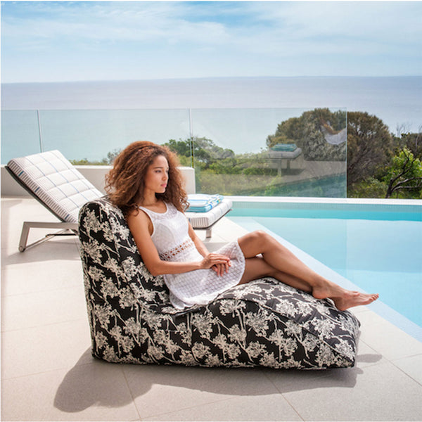 Avatar Lounger Nightbloom Utendørs saccosekk