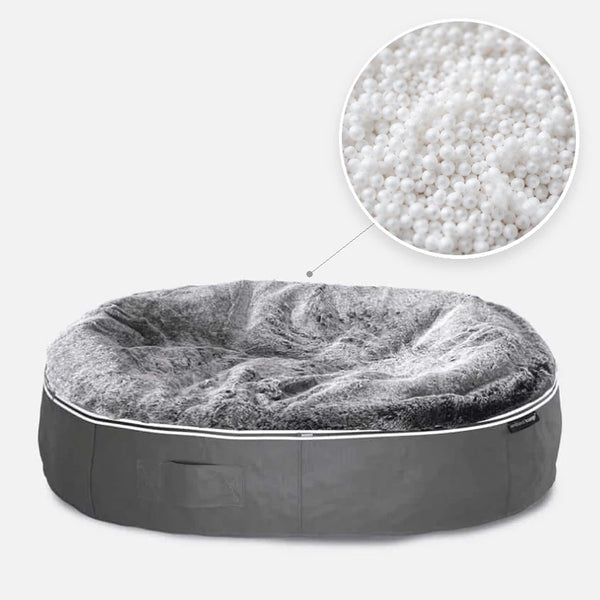 Hundeseng Supernova Silken Gray S med detalj av perlefyll i sirkel